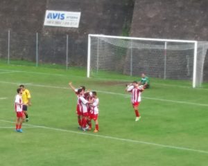 La gioia dopo il gol di Ciabattoni chevale il il 3-0